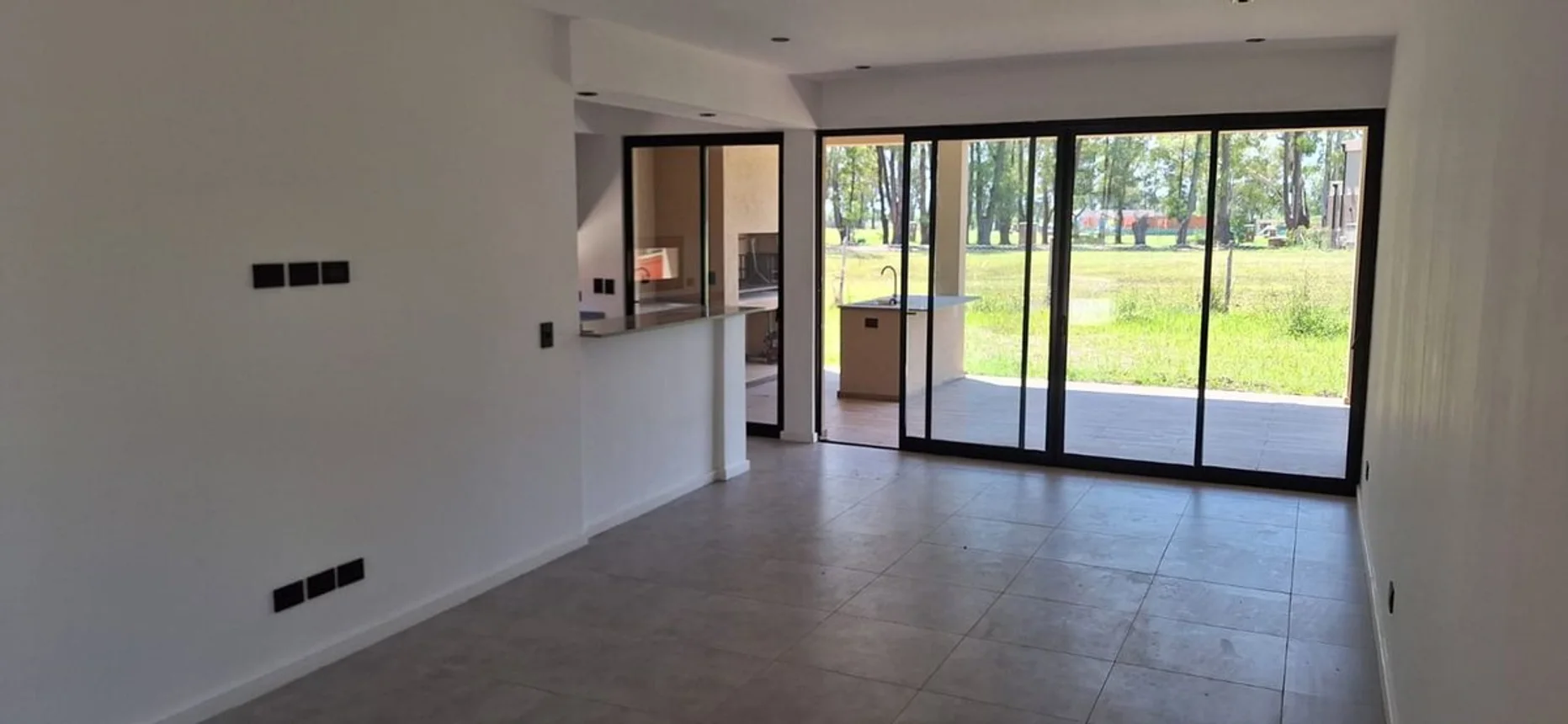 Casa en venta en Pilar, foto 2
