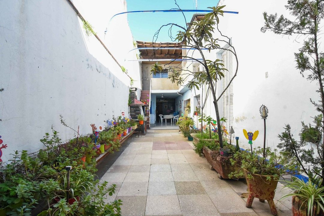 VENTA DE CASA MULTIFAMILIAR EN PARQUE CHACABUCO