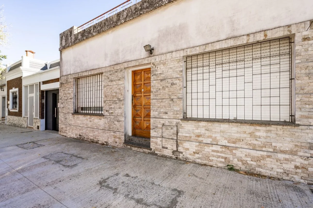 Casa de 4 ambientes en venta en Monte Castro, Miranda 4800