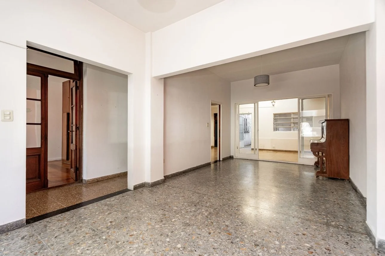 Casa de 4 ambientes en venta en Monte Castro, Miranda 4800, foto 2