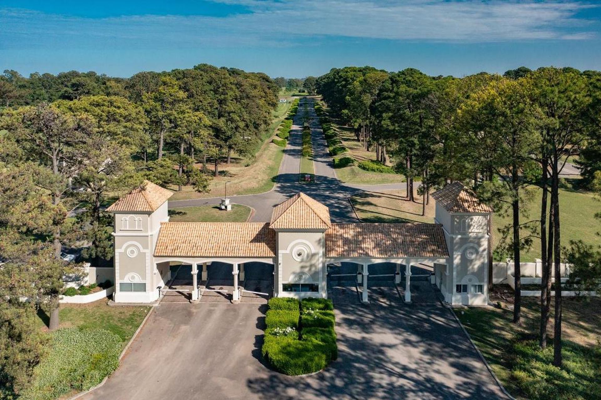 VENTA LOTE PINARES COUNTRY CLUB