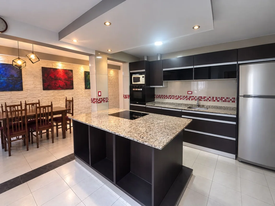 Casa de 5 ambientes en venta en San Miguel de Tucumán, Esteban Echeverría 1800, foto 3