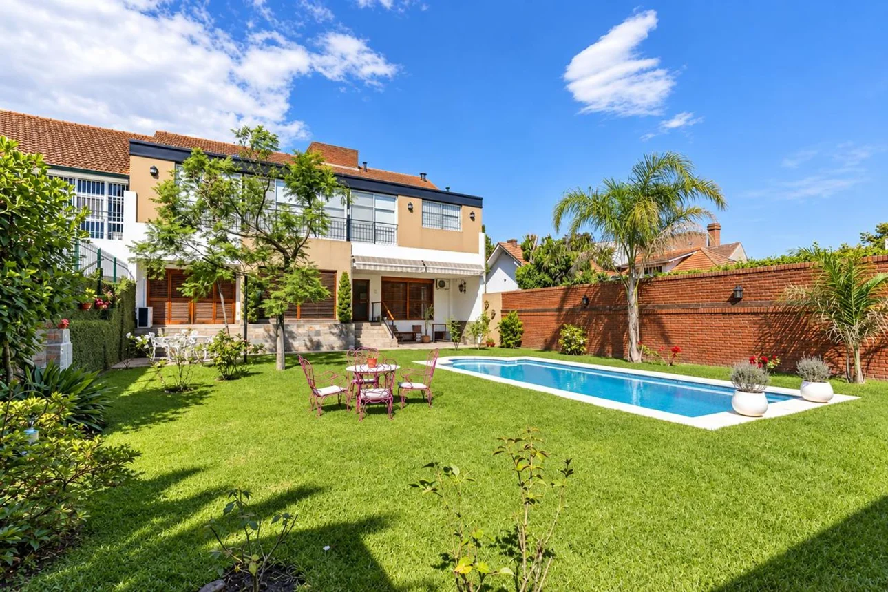 Casa en venta en Quilmes, foto 3