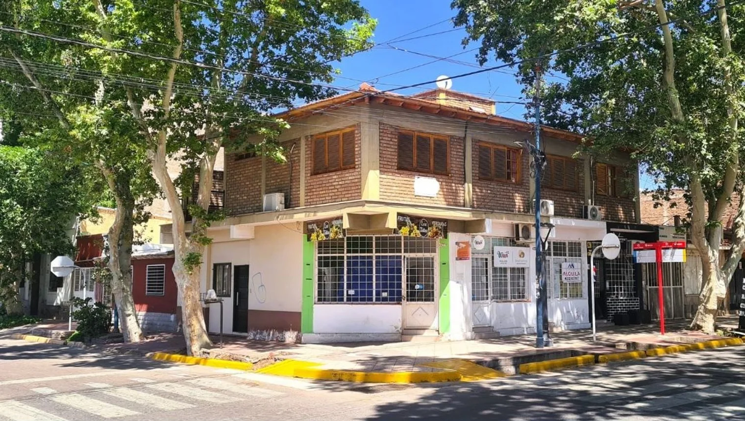 Casa de 7 ambientes en venta en Godoy Cruz, Monteagudo 400