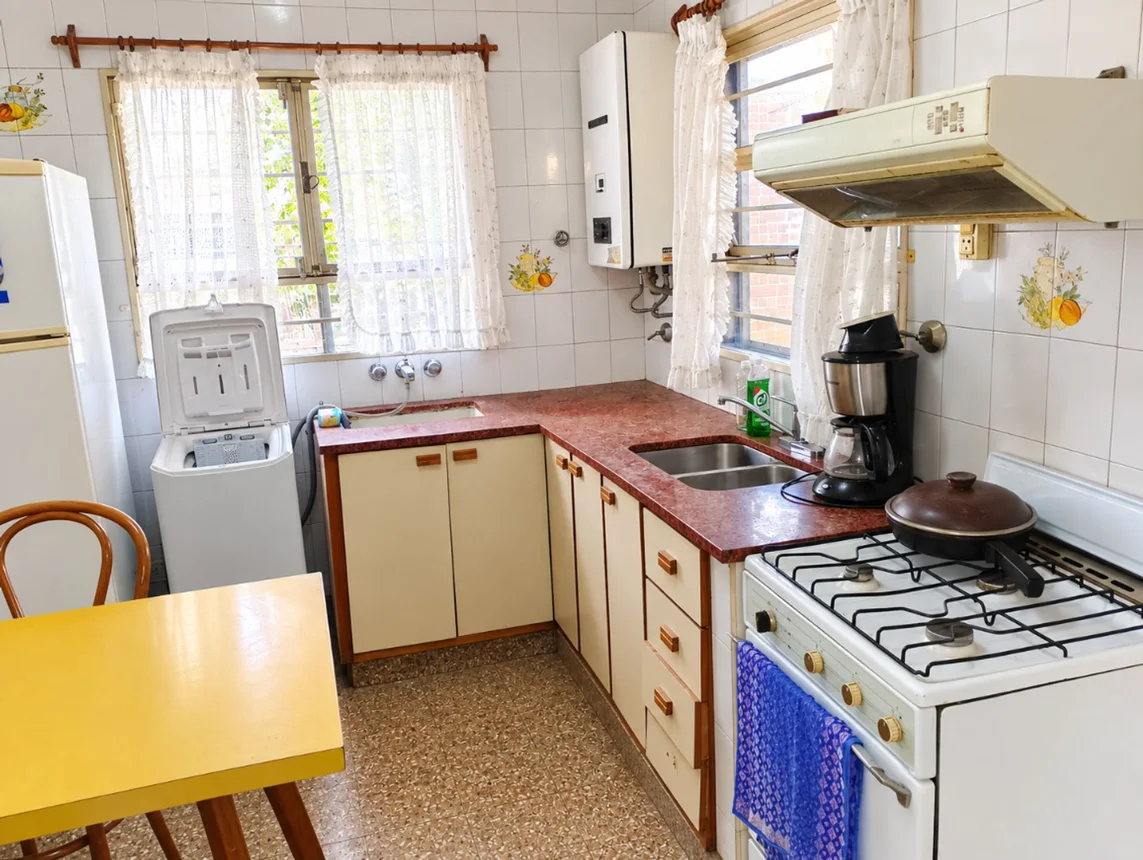 Casa de 3 ambientes en venta en Villa Pueyrredón, Famaillá 2700, foto 2