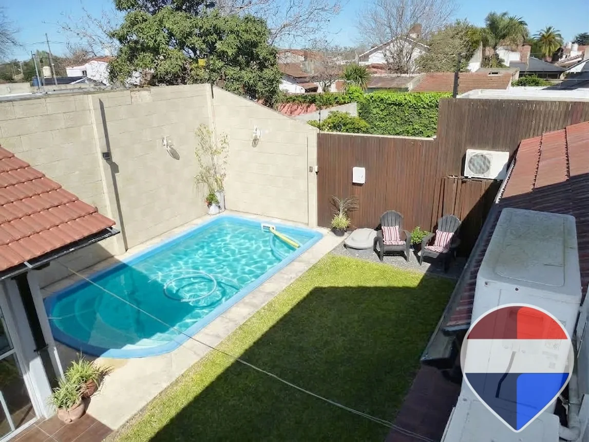 Casa en venta en Burzaco, foto 2