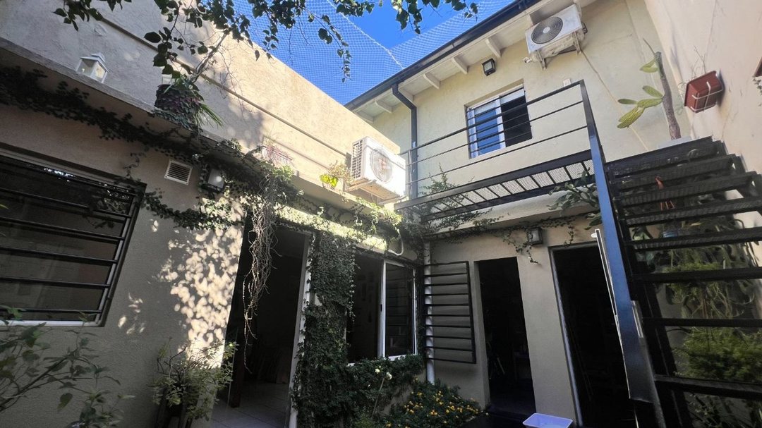 VENTA PH 4 AMB  PATIO/TERRAZA RAMOS MEJIA PERMUTA
