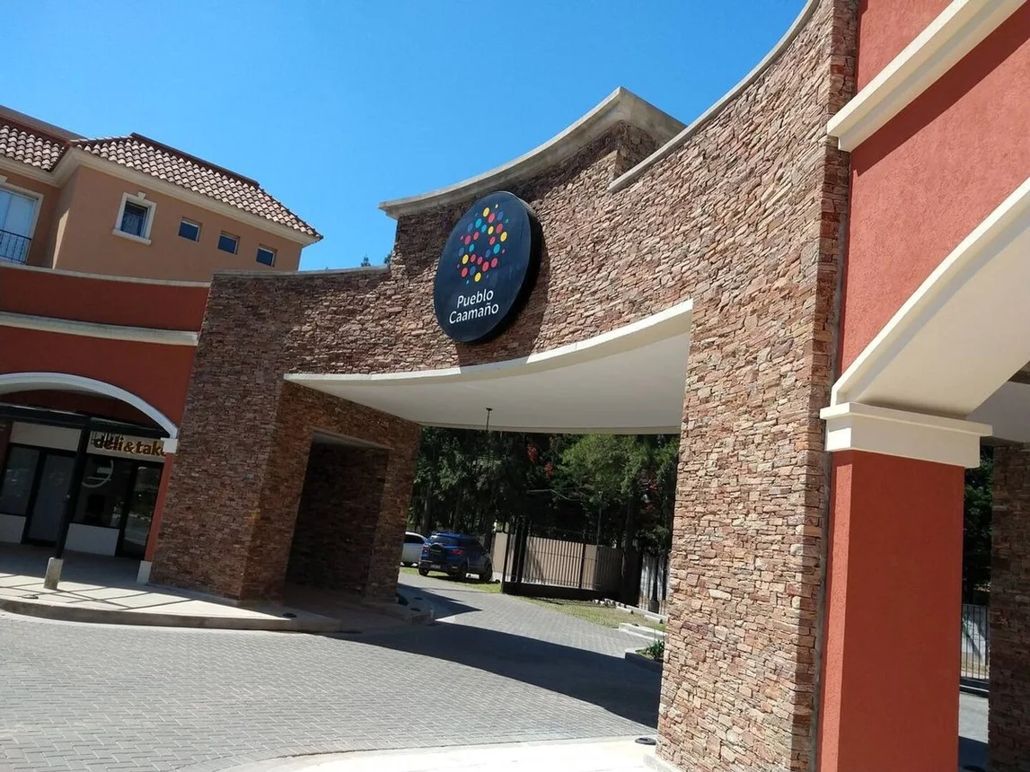 Departamento de 2 ambientes en venta en Villa Rosa, Rua Caamaño 2000