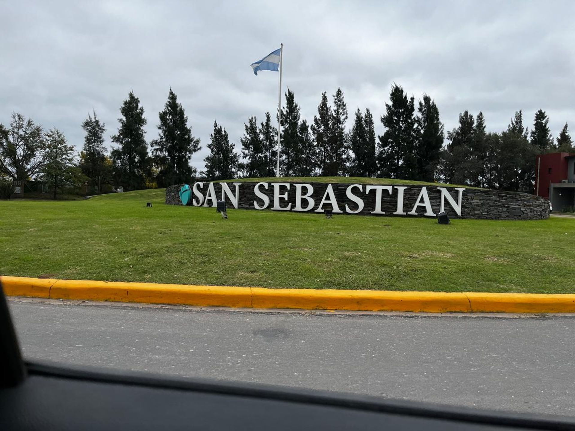 LOTE EN VENTA SAN SEBASTIAN AREA 12 INTERNO HIPICO