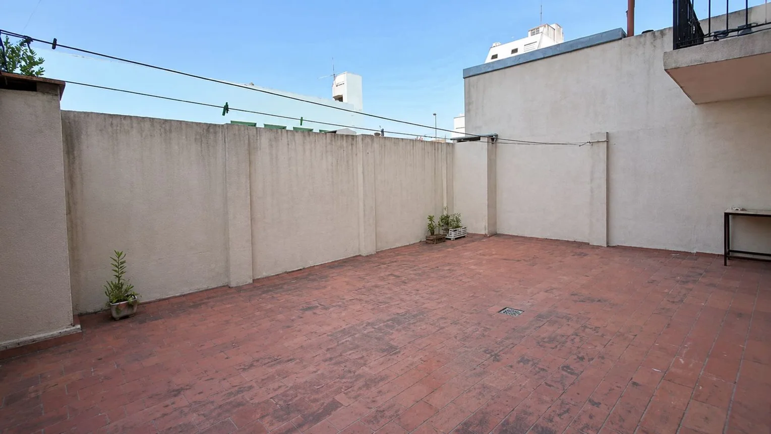 Departamento en venta en Liniers, foto 2