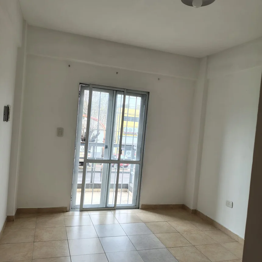 Departamento de 2 ambientes en alquiler en La Plata, Avenida 122 Entre 42 Bis y 43 500, foto 4