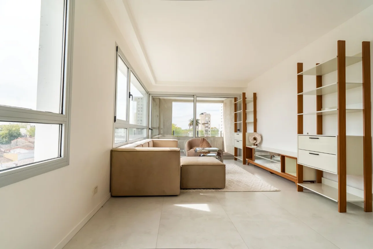 Departamento de 3 ambientes en venta en Lomas de Zamora, Avenida Meeks 300, foto 2