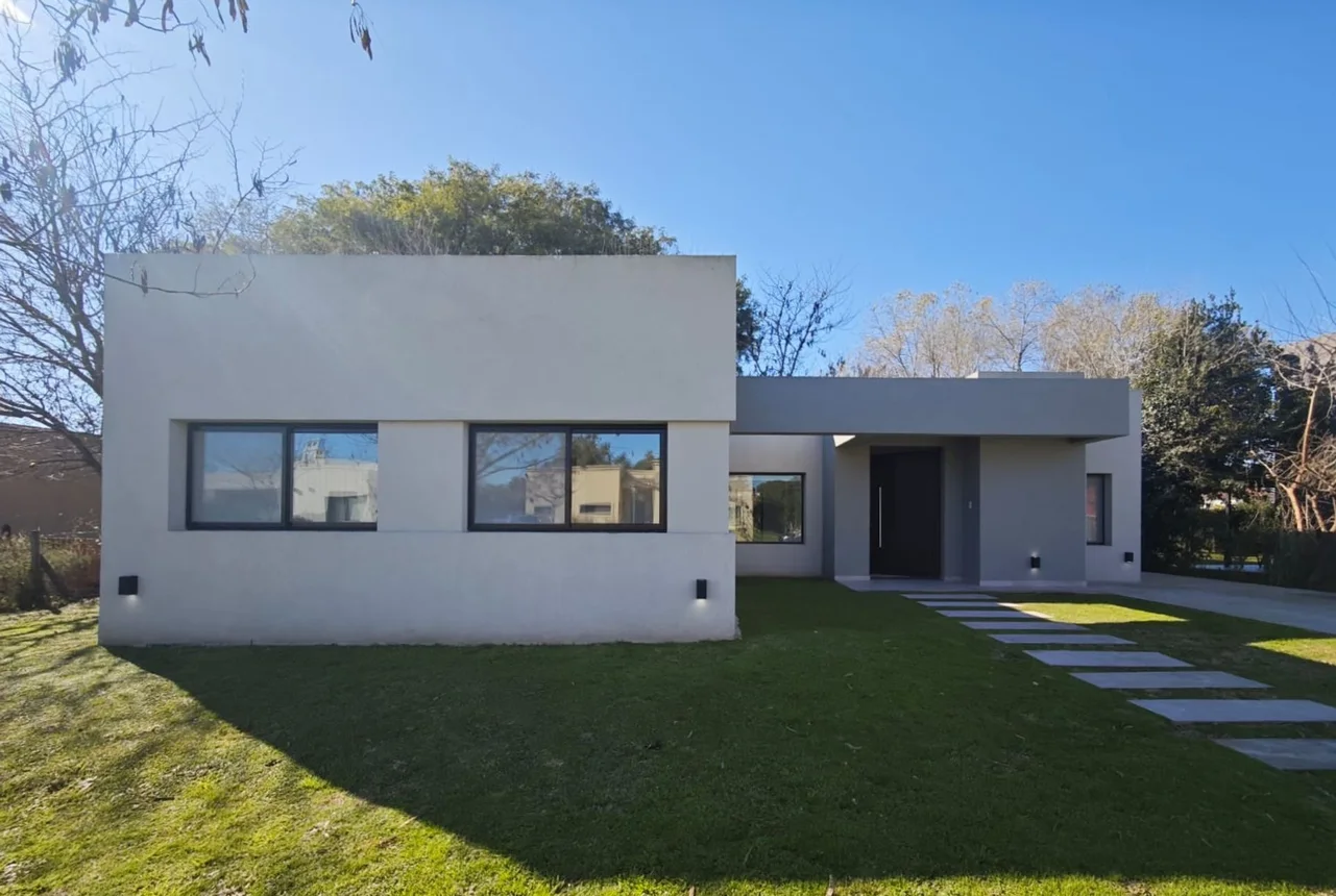Casa en venta en Belén de Escobar, foto 2