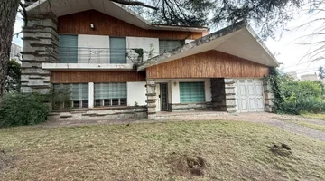 VENTA CASA 4 DOR. A REFACCIONAR CERRO DE LAS ROSAS