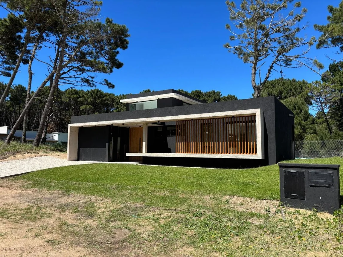 Casa en venta en Pinamar, foto 3