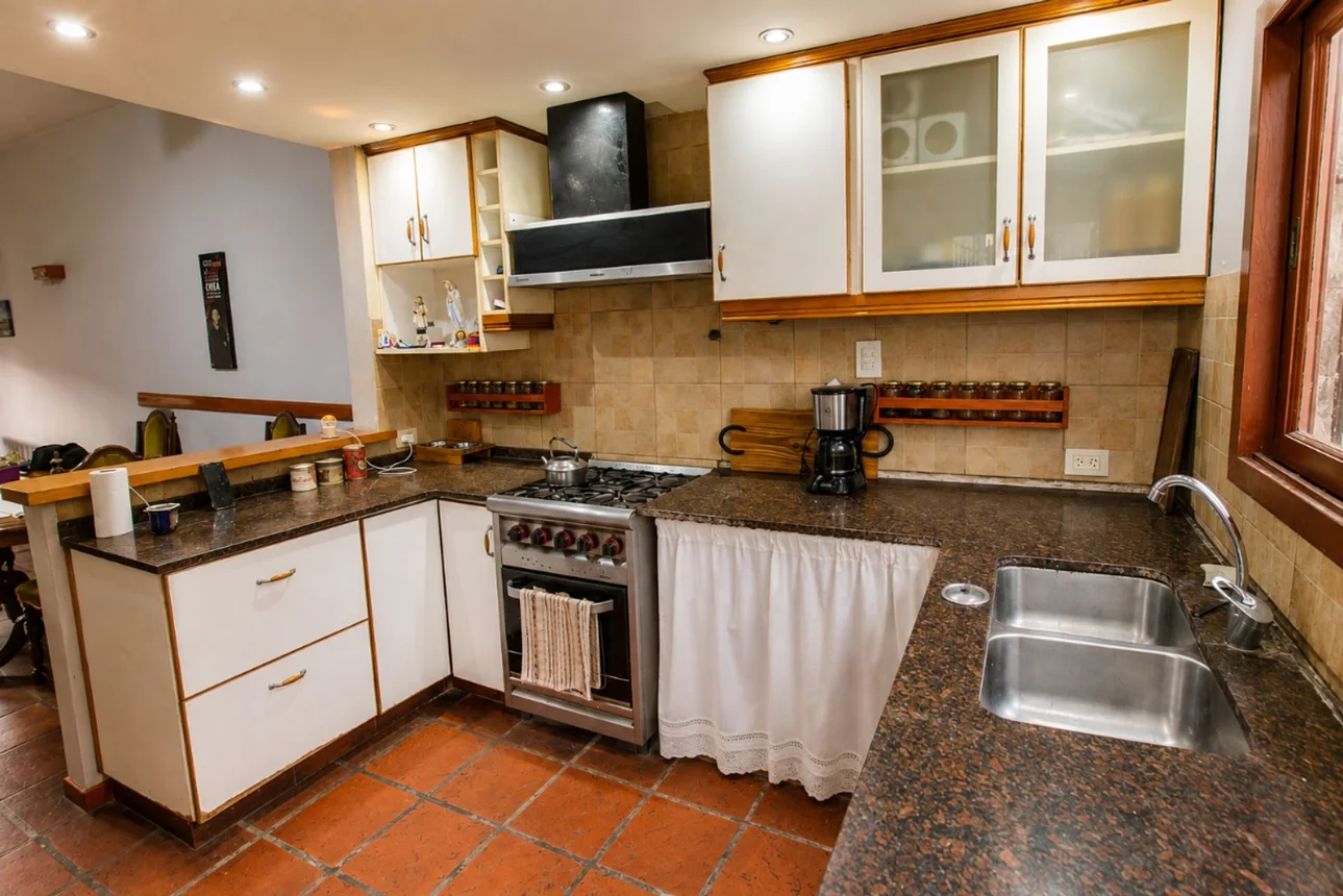 Casa en venta en Banfield, foto 2