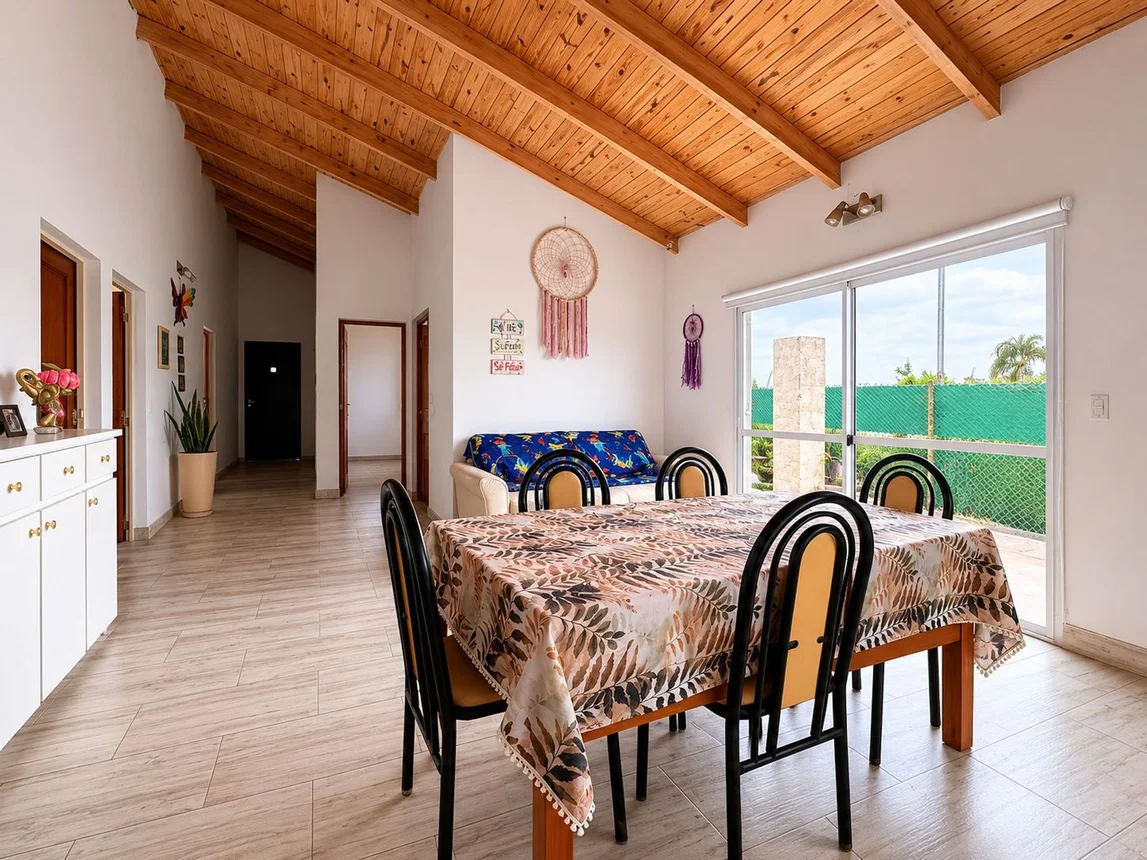 Casa de 4 ambientes en venta en Funes, Luciano Molinas 1200, foto 2