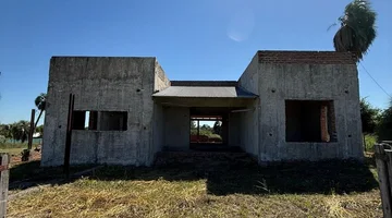 Casa a terminar en venta Colonia Carolina Goya