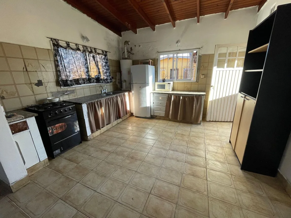Casa en venta en La Plata, foto 3