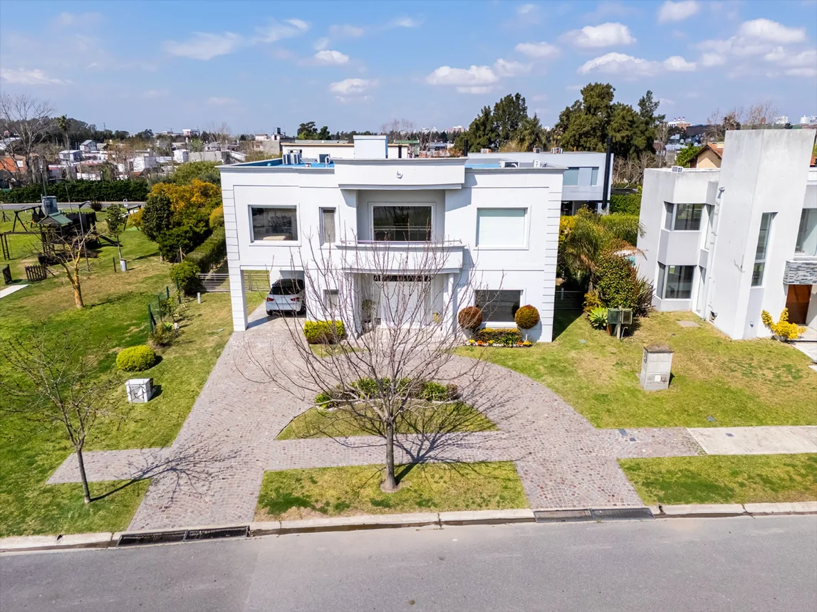Casa de 5 ambientes en venta en Quilmes, Nuevo Quilmes 0