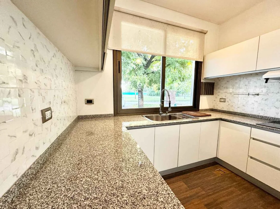 Casa de 4 ambientes en venta en General Rodríguez, El Nacional 0, foto 4