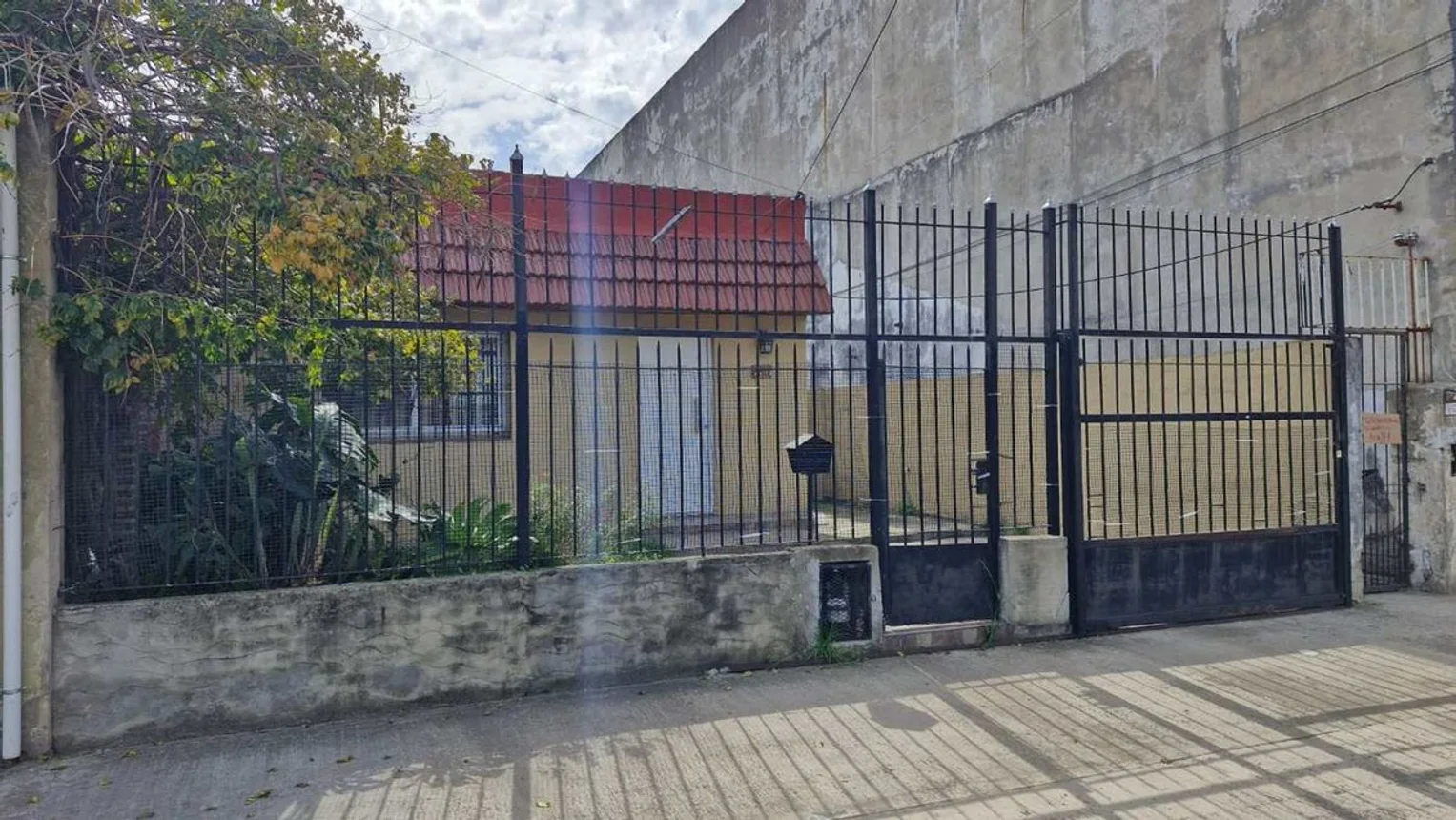 Casa en venta en Lanús Oeste, foto 3