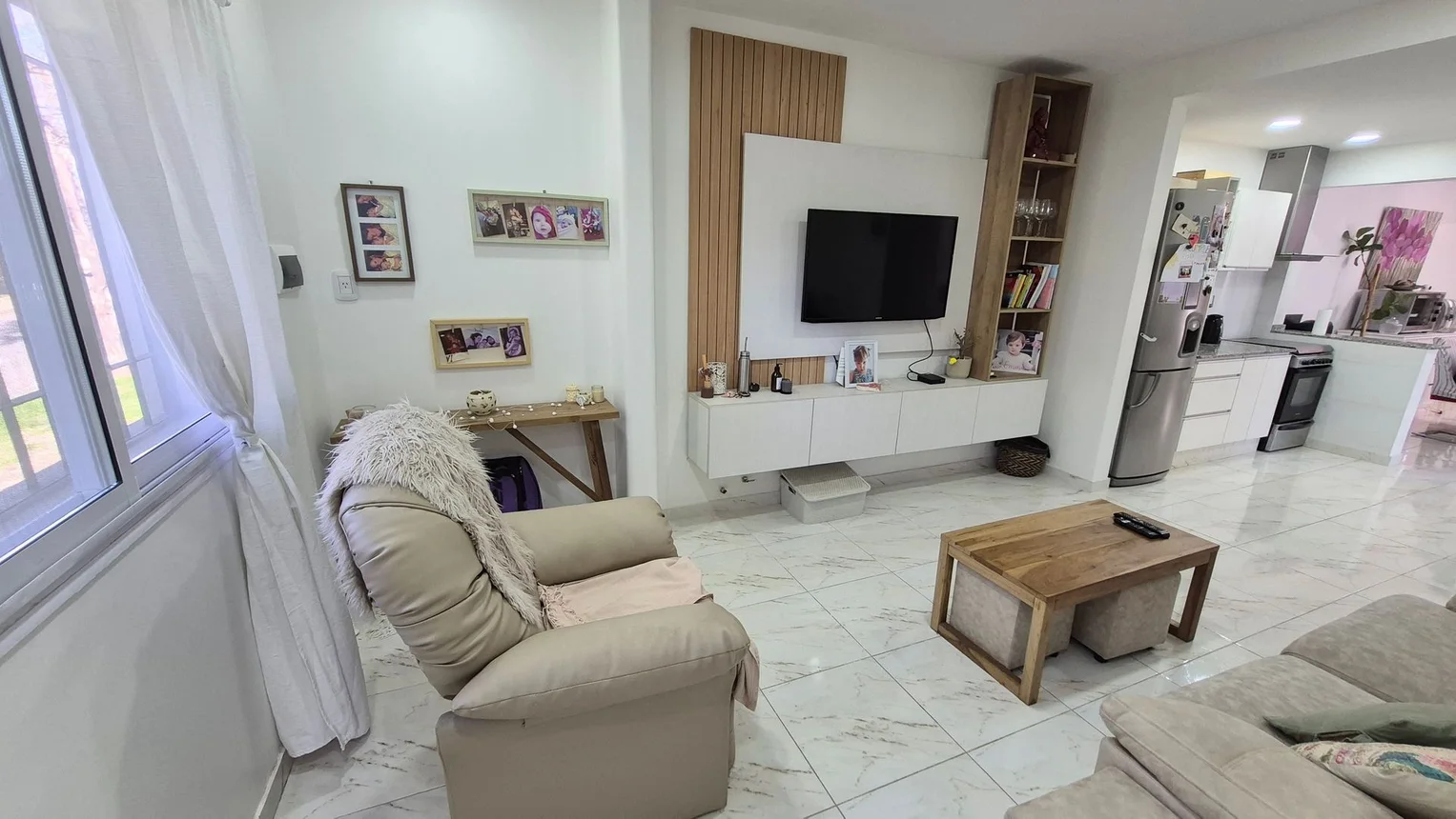 Casa de 3 ambientes en venta en Castelar, Anatole France 2200, foto 2
