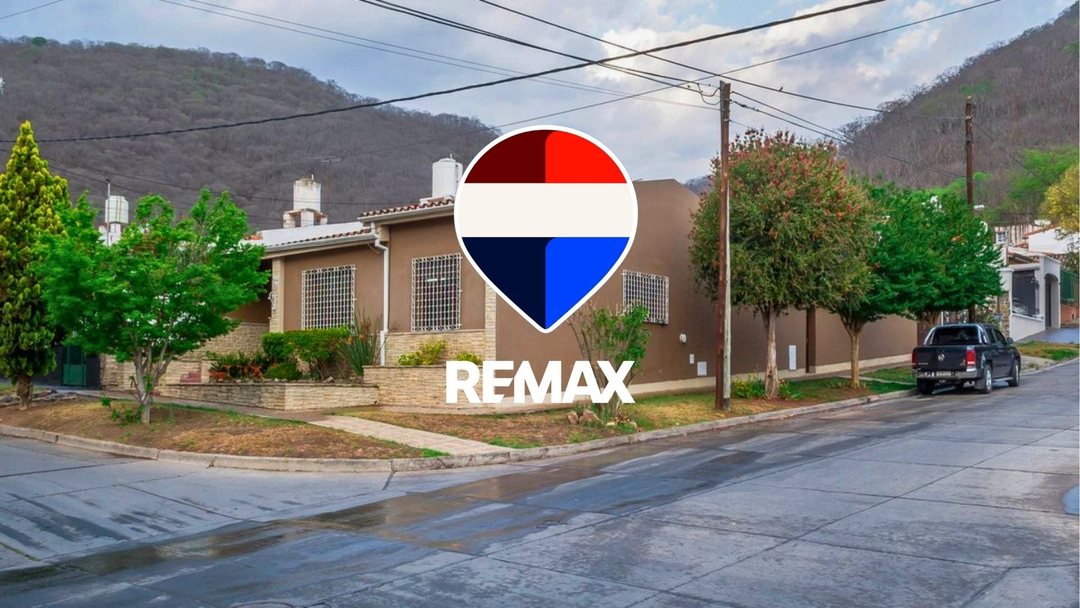 CASA DE 4 DORMITORIOS EN VENTA EN TRES CERRITOS