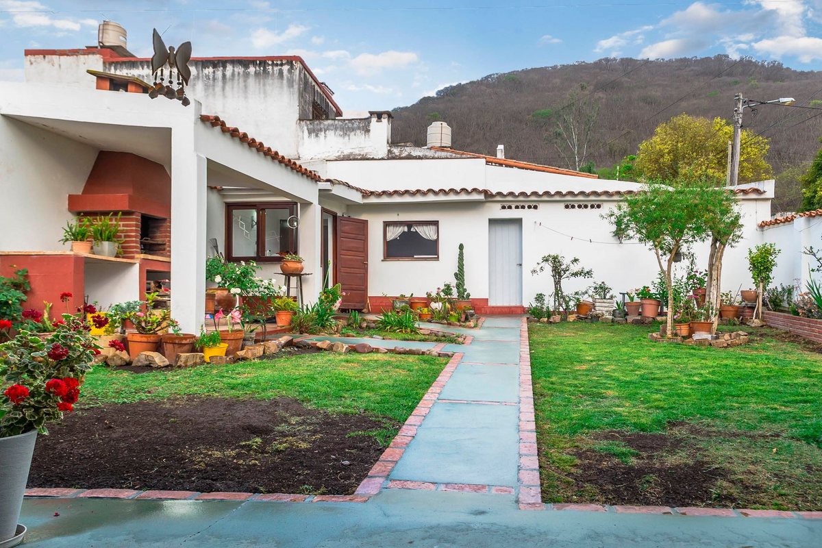 CASA DE 4 DORMITORIOS EN VENTA EN TRES CERRITOS - foto 20