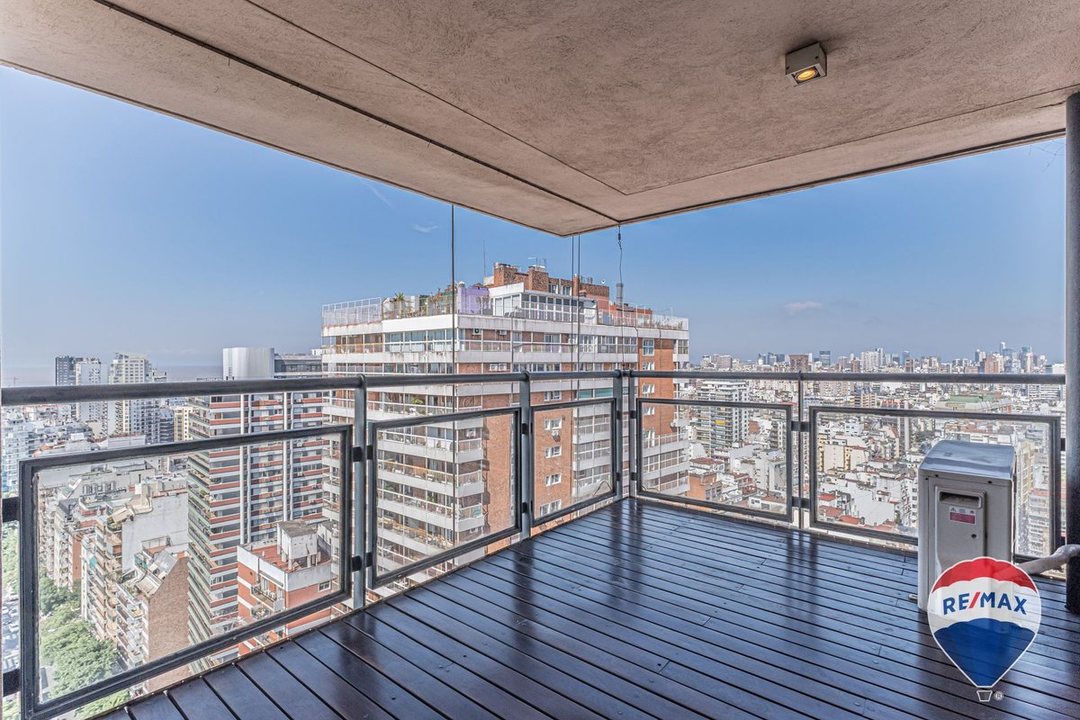 VENTA DEPARTAMENTO 250 MT2 SOBRE PARQUE LAS HERAS