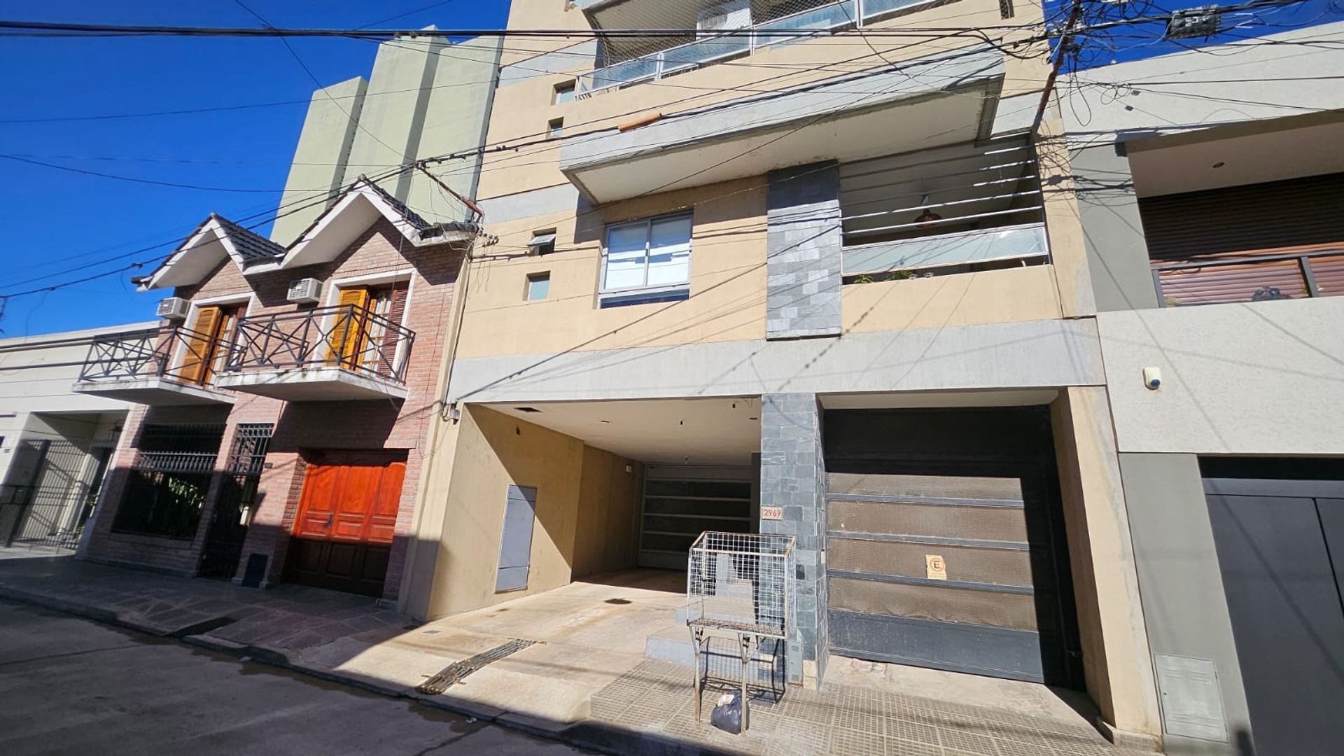 Cochera en venta barrio sur -