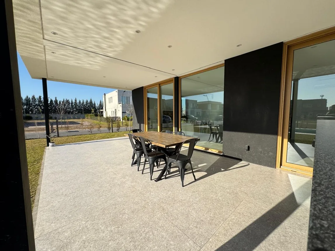 Casa en venta en Nordelta, foto 3