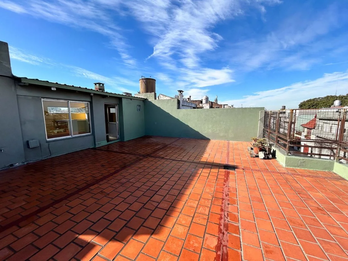 PH de 3 ambientes en venta en Parque Avellaneda, Pasaje la Facultad 1700