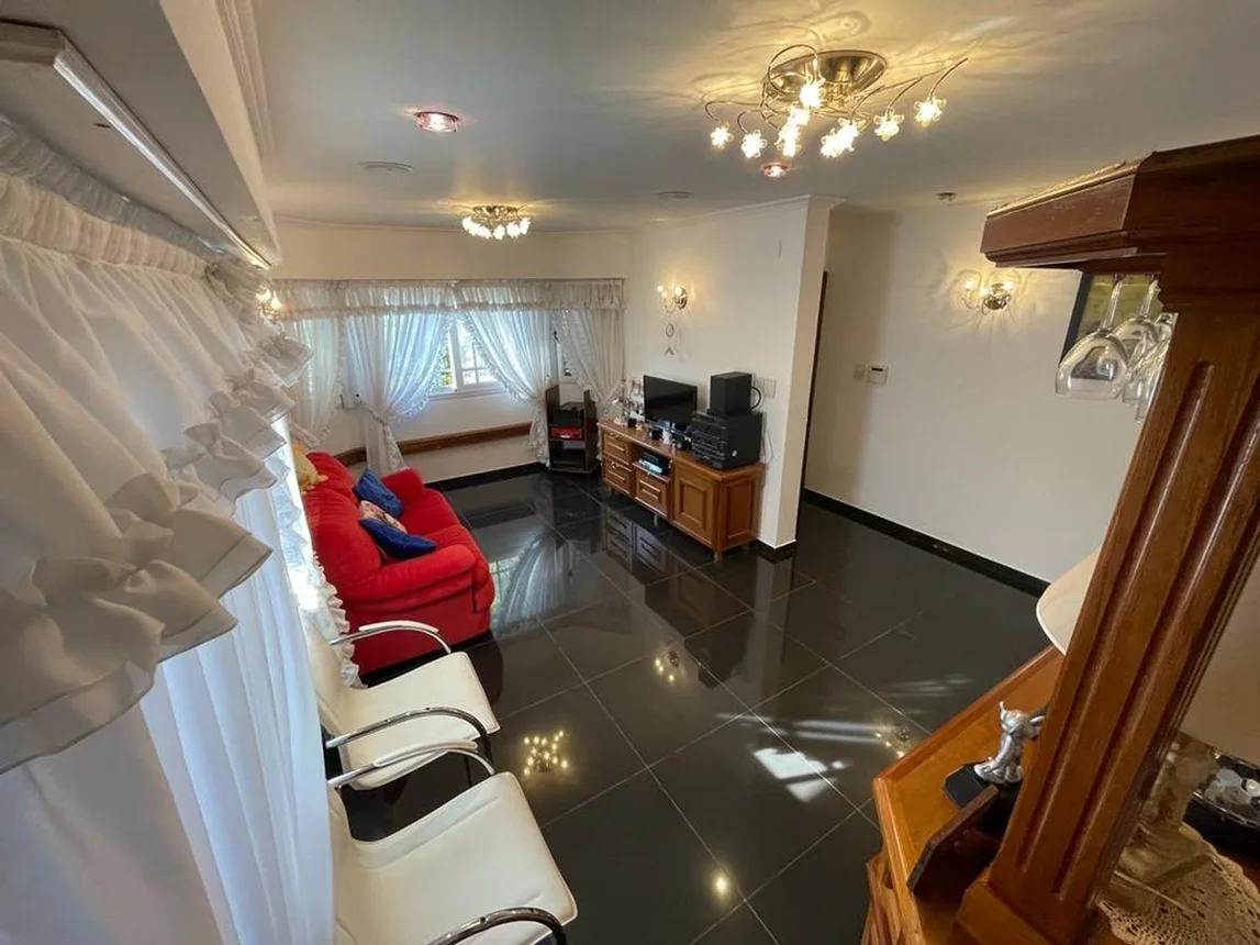 Casa en venta en lisandro olmos 3 dormitorios, foto 2