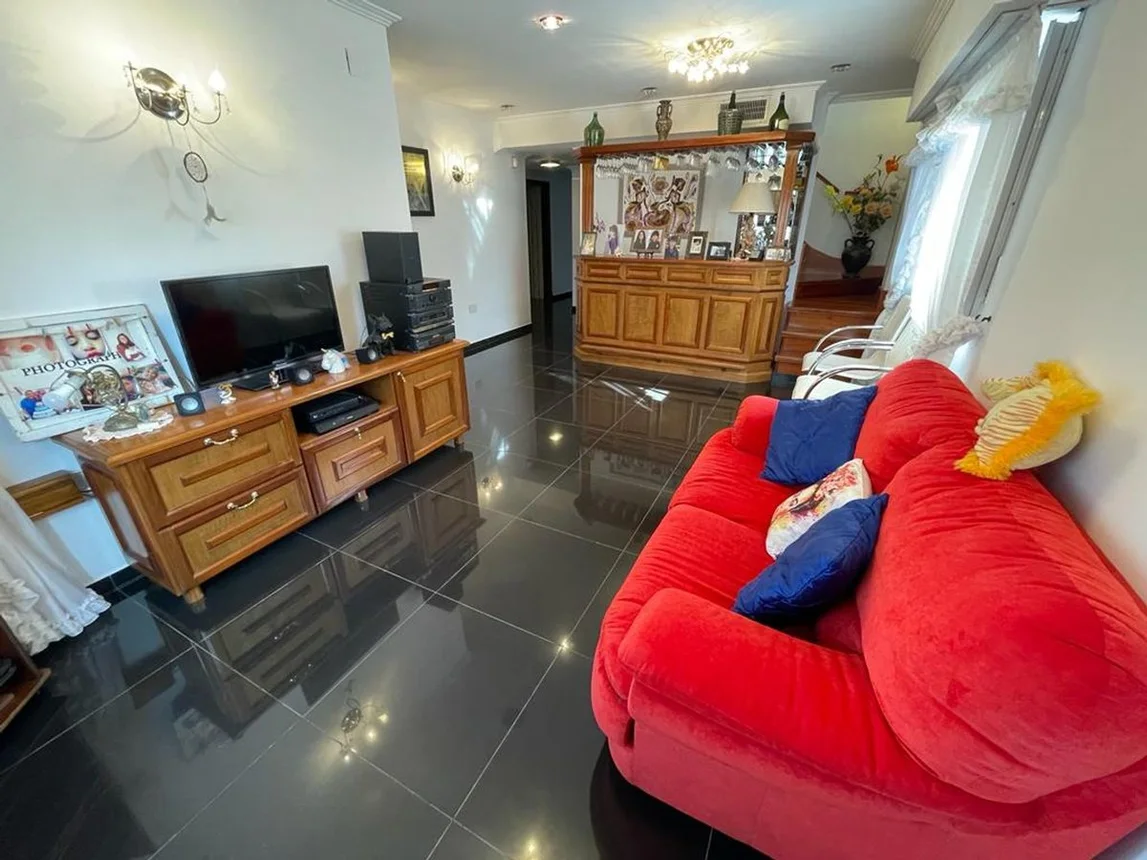 Casa en venta en lisandro olmos 3 dormitorios, foto 1