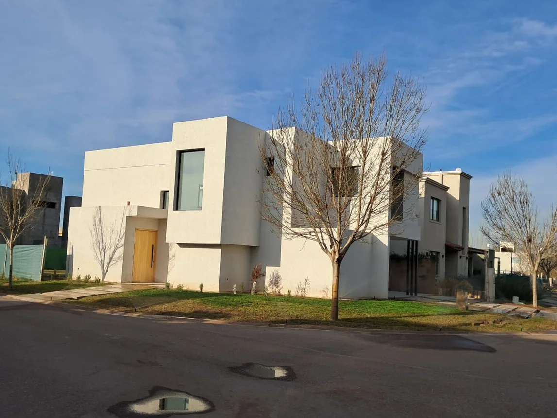 Casa en venta en Luján de Cuyo, foto 2
