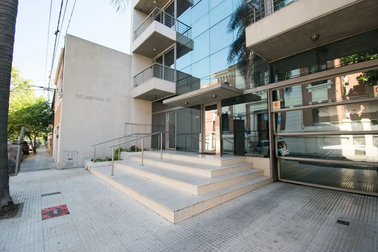 Piso exclusivo 3 dormitorios barrio sur y cochera, foto 2