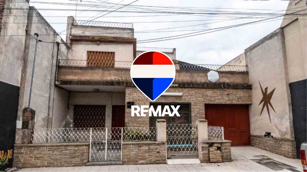 CASA 4 DORMITORIOS VENTA CON COCHERA MACROCENTRO - foto 1