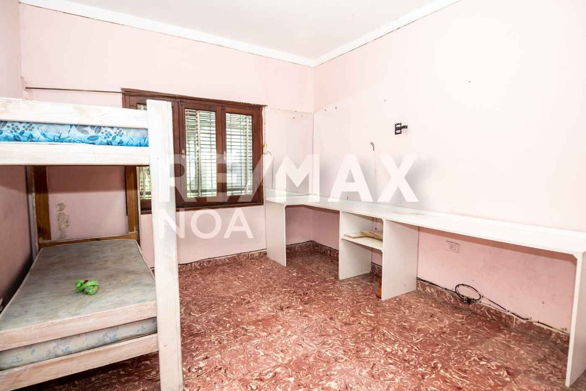 CASA 4 DORMITORIOS VENTA CON COCHERA MACROCENTRO - foto 9