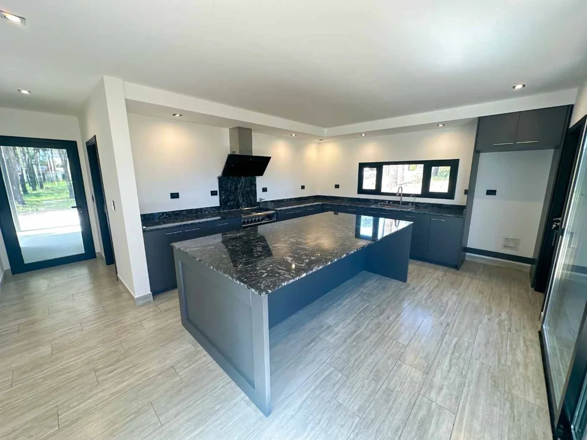Casa en venta en Pinamar, foto 5