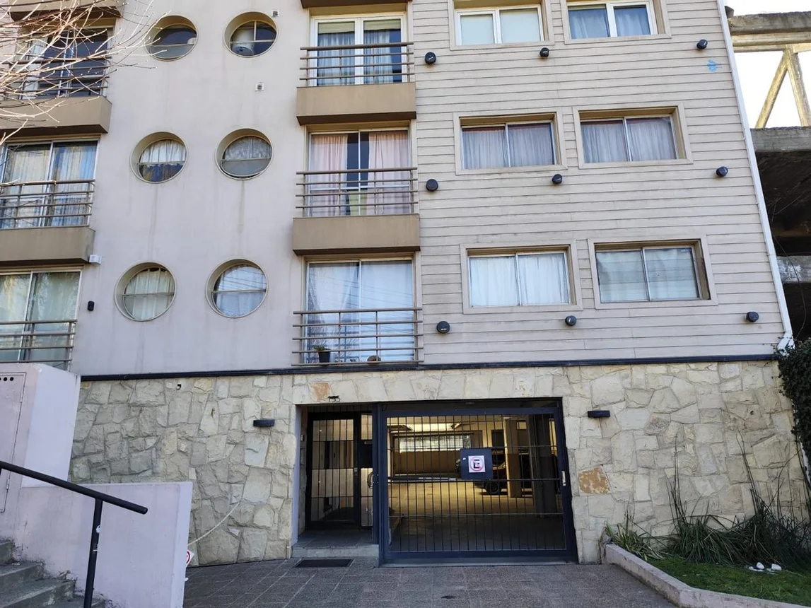 Departamento de 4 ambientes en venta en San Carlos de Bariloche, Ruiz Moreno 100, foto 2