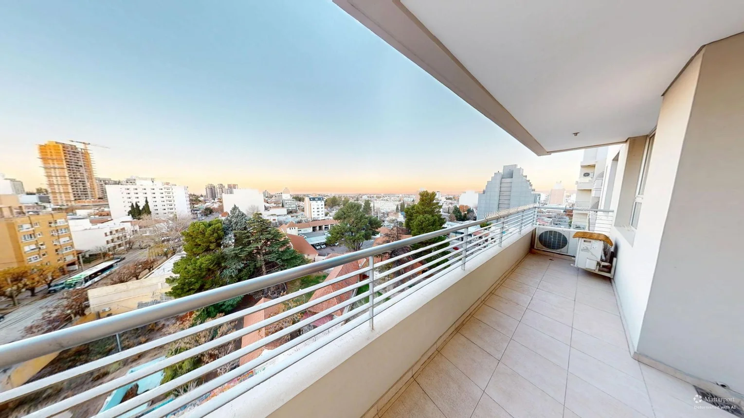Departamento de 5 ambientes en venta en Neuquén, Tucuman 400, foto 2
