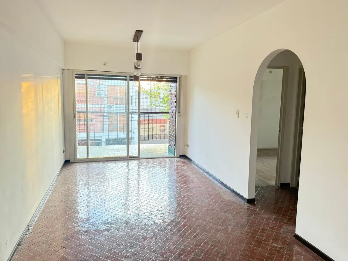 Departamento de 3 ambientes en venta en Villa Devoto, Calle Llavallol 3800