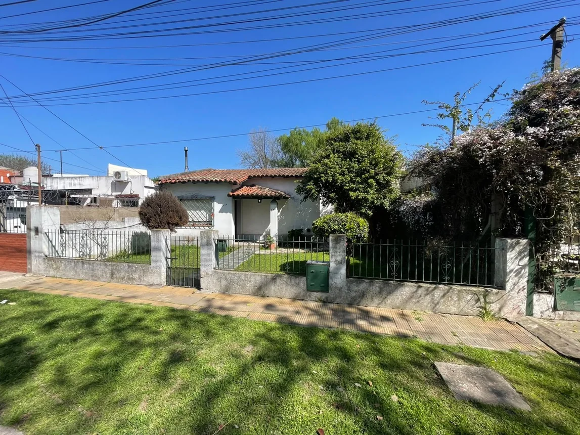 Casa en venta en Tigre, B. Marabotto 900