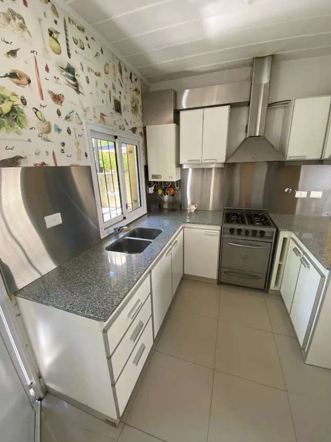Tríplex de 3 ambientes en venta en Hurlingham, Nilda Figueira 1200