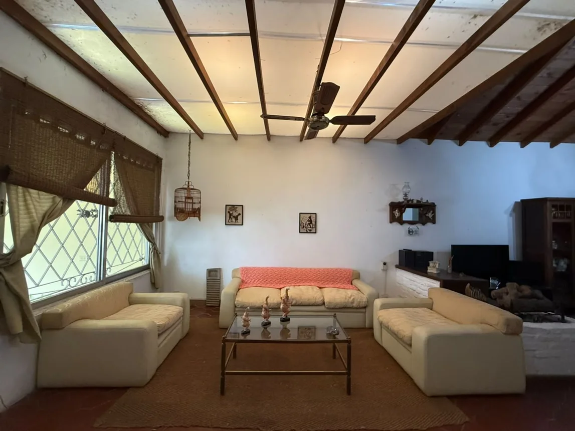 Casa de 5 ambientes en venta en Mataderos, Chascomús 5100, foto 3