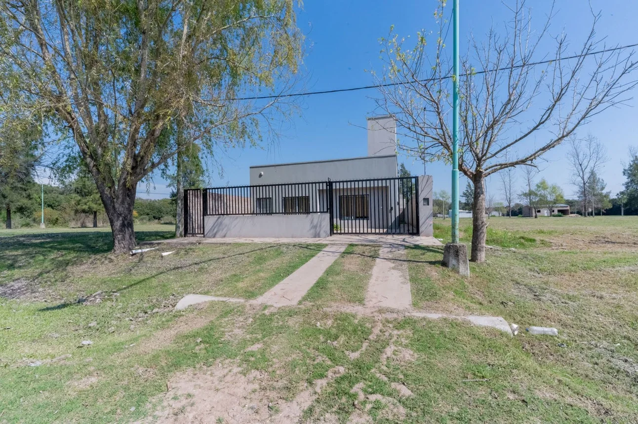 Casa de 3 ambientes en venta en Santa Fe, Chacras de Vera 5833 5800