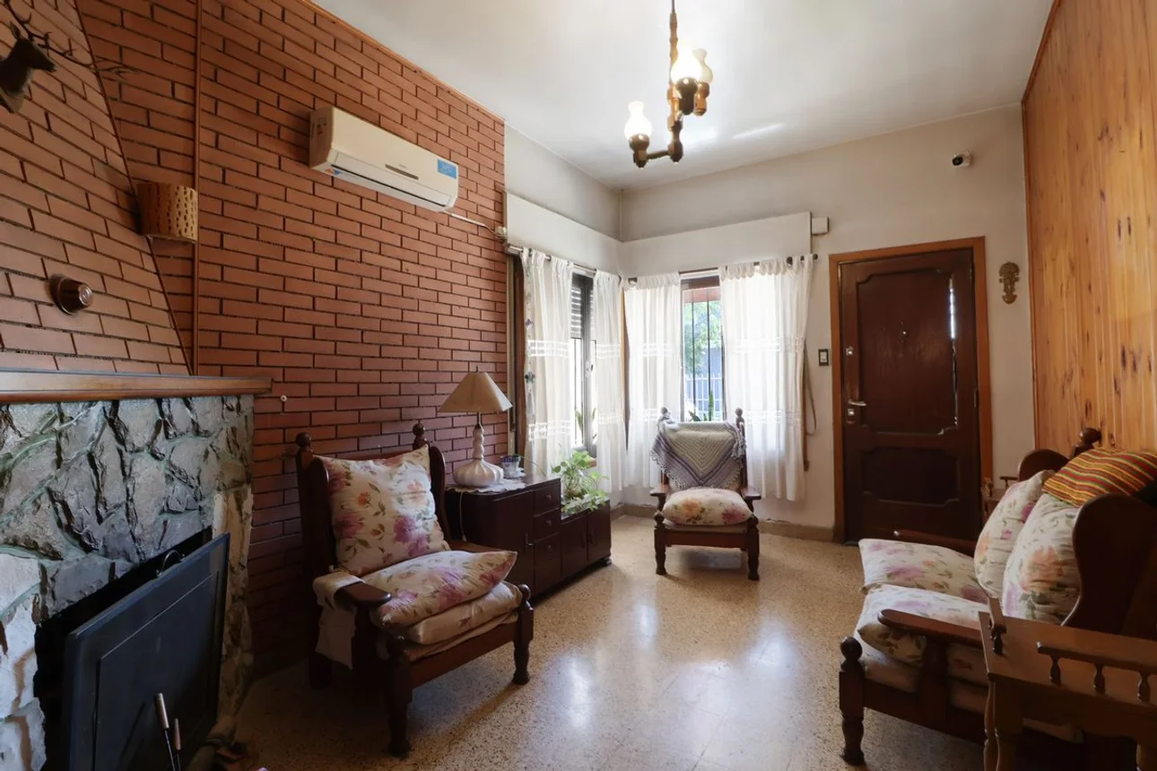 Casa en venta en Morón, foto 2