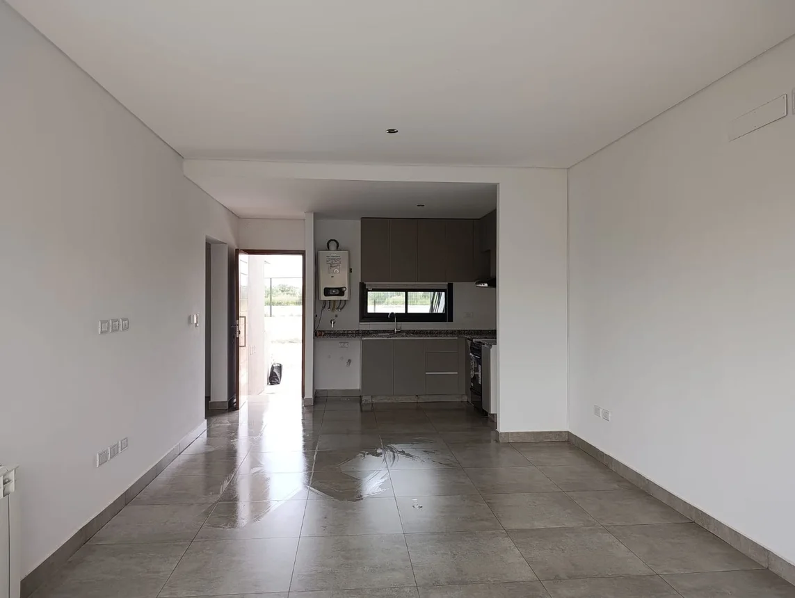 Departamento de 3 ambientes en venta en Guaymallén, Severo del Castillo 1300, foto 2