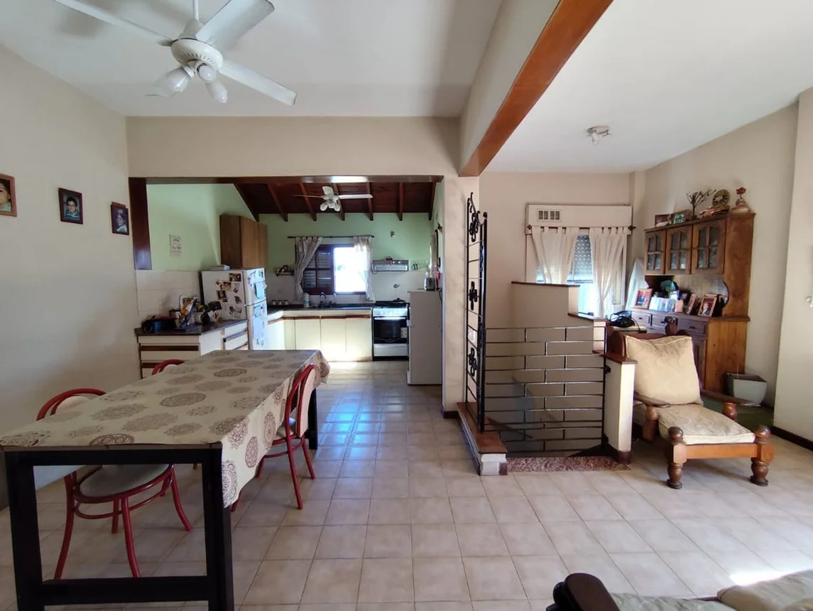 PH de 4 ambientes en venta en Temperley, Carlos Tejedor 200, foto 5